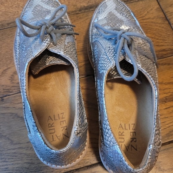 Naturalizer Silver Snakeskin Lace-Up Shoes - Picture 3 of 5